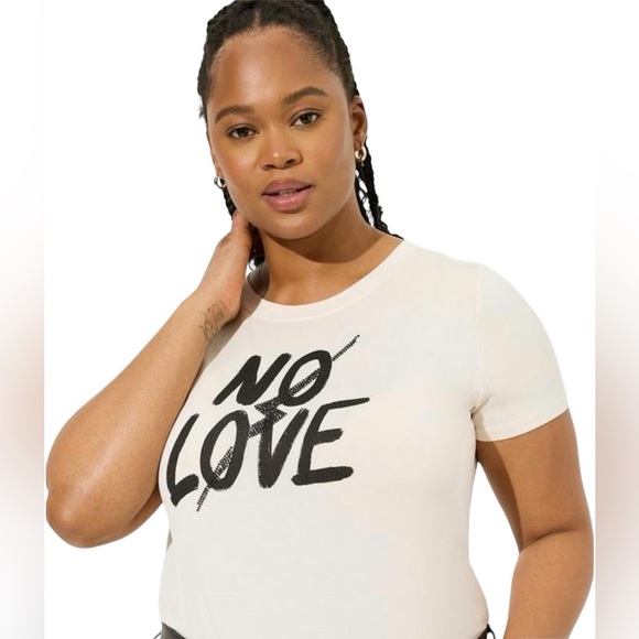 ❗️NWT❗️TORRID “No Love” Super Soft Crew Neck Tee BB - Picture 1 of 9